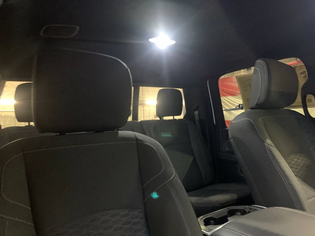 Used 2025 RAM 3500 Big Horn AWD/4WD image 18