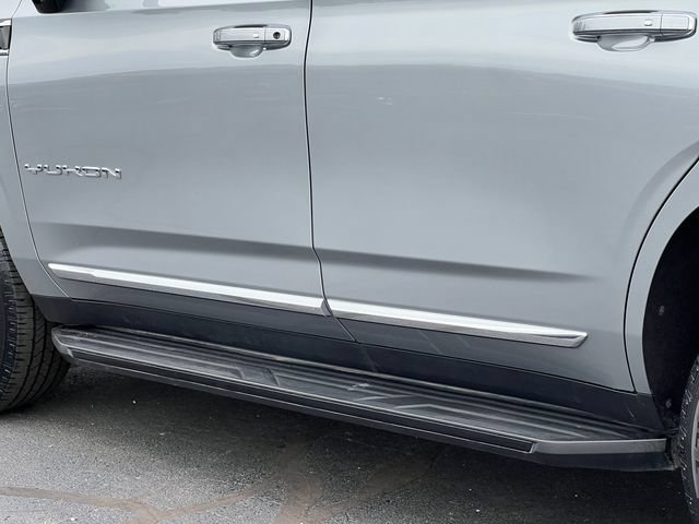 Used 2024 GMC Yukon SLT w/ SLT Luxury Package AWD/4WD image 11