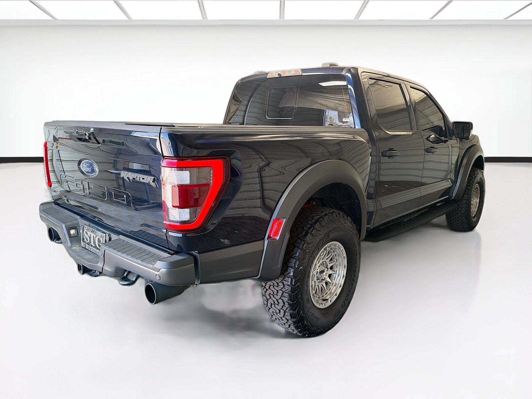 Used 2022 Ford F150 Raptor w/ Equipment Group 801A High AWD/4WD image 4