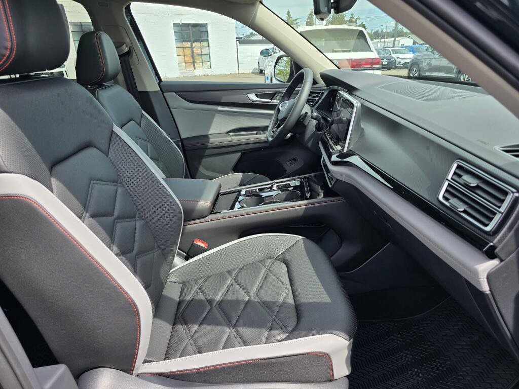 New 2026 Volkswagen Atlas Peak Edition AWD/4WD image 42