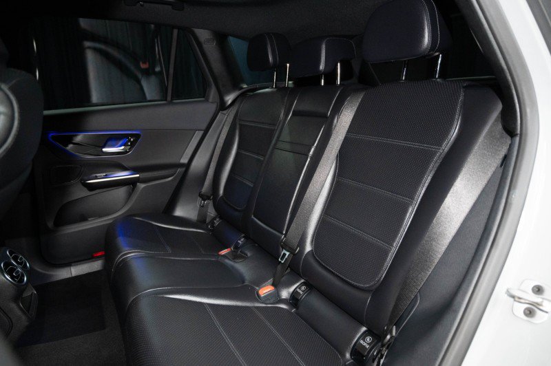 New 2027 Mercedes-Benz GLC 300 image 13