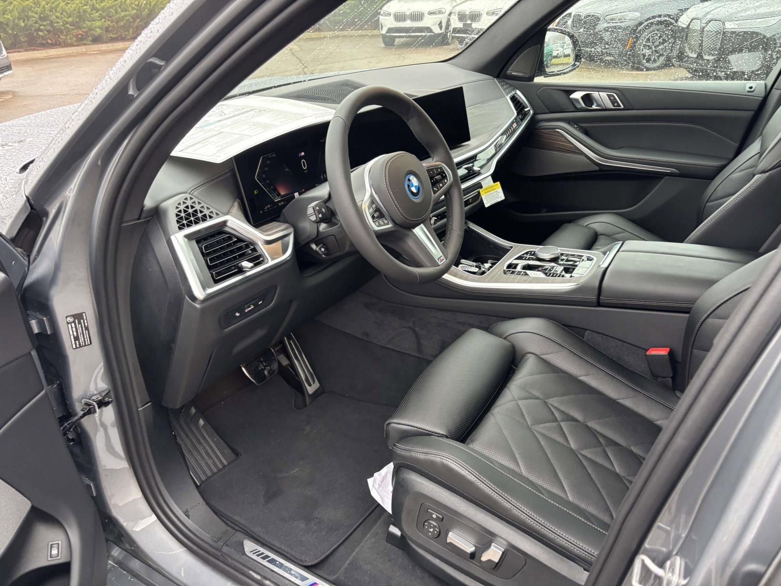 New 2026 BMW X5 xDrive50e w/ M Sport Package AWD/4WD image 23
