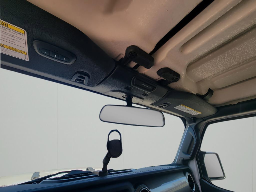 Used 2020 Jeep Wrangler Unlimited Sahara image 25