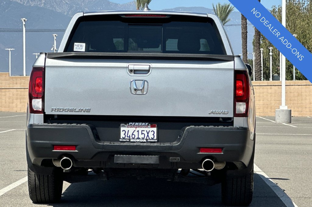 Certified 2023 Honda Ridgeline RTL image 5