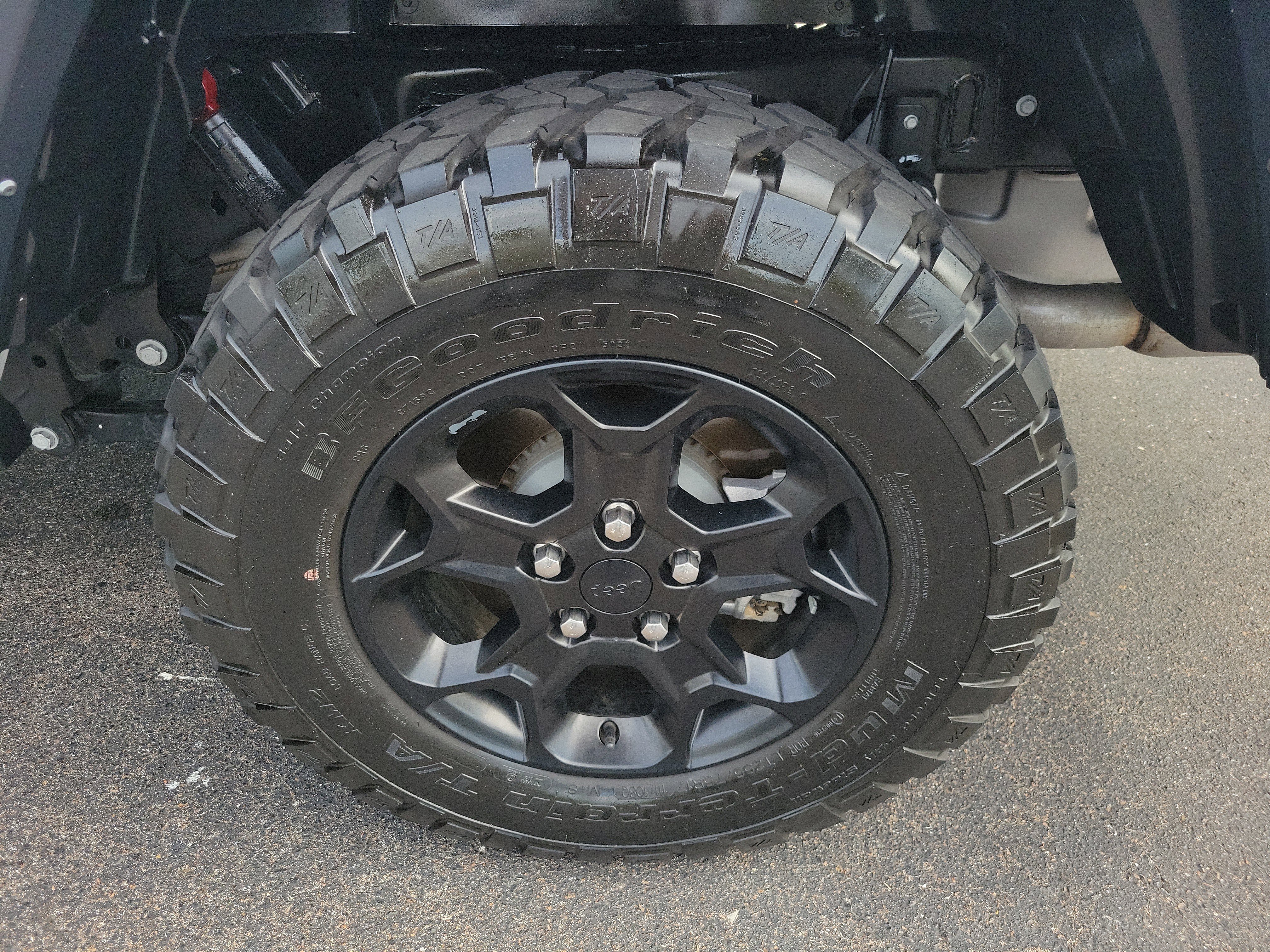 Used 2023 Jeep Gladiator Willys image 34