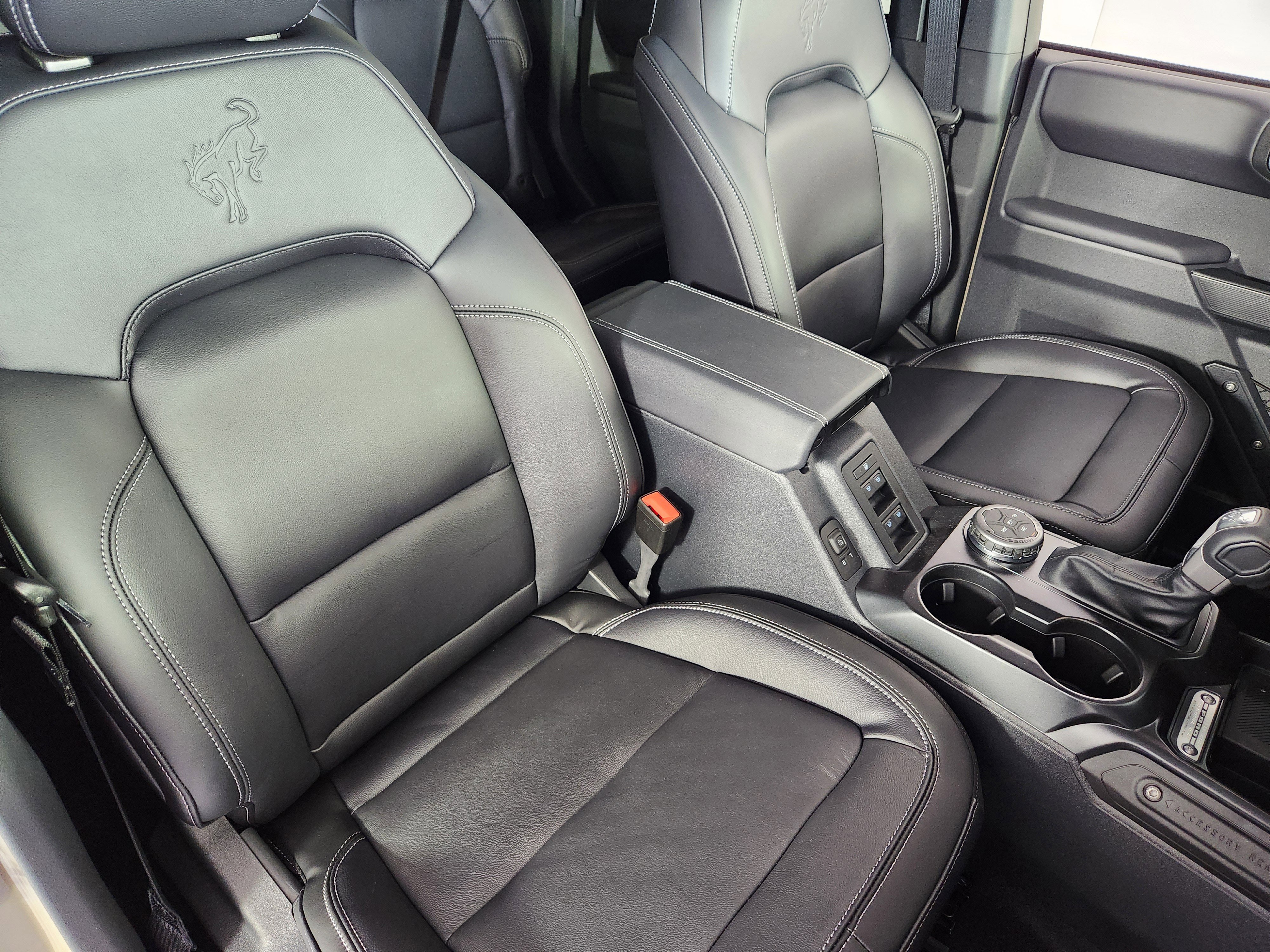 New 2026 Ford Bronco Outer Banks image 10