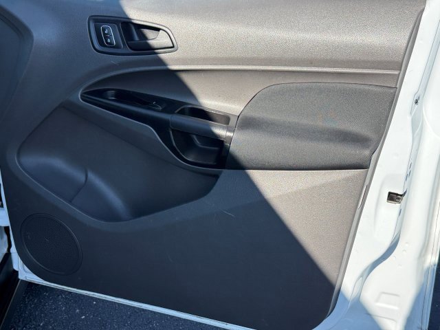 Used 2020 Ford Transit Connect XL image 17