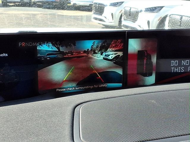 New 2026 Lincoln Navigator Premiere image 13