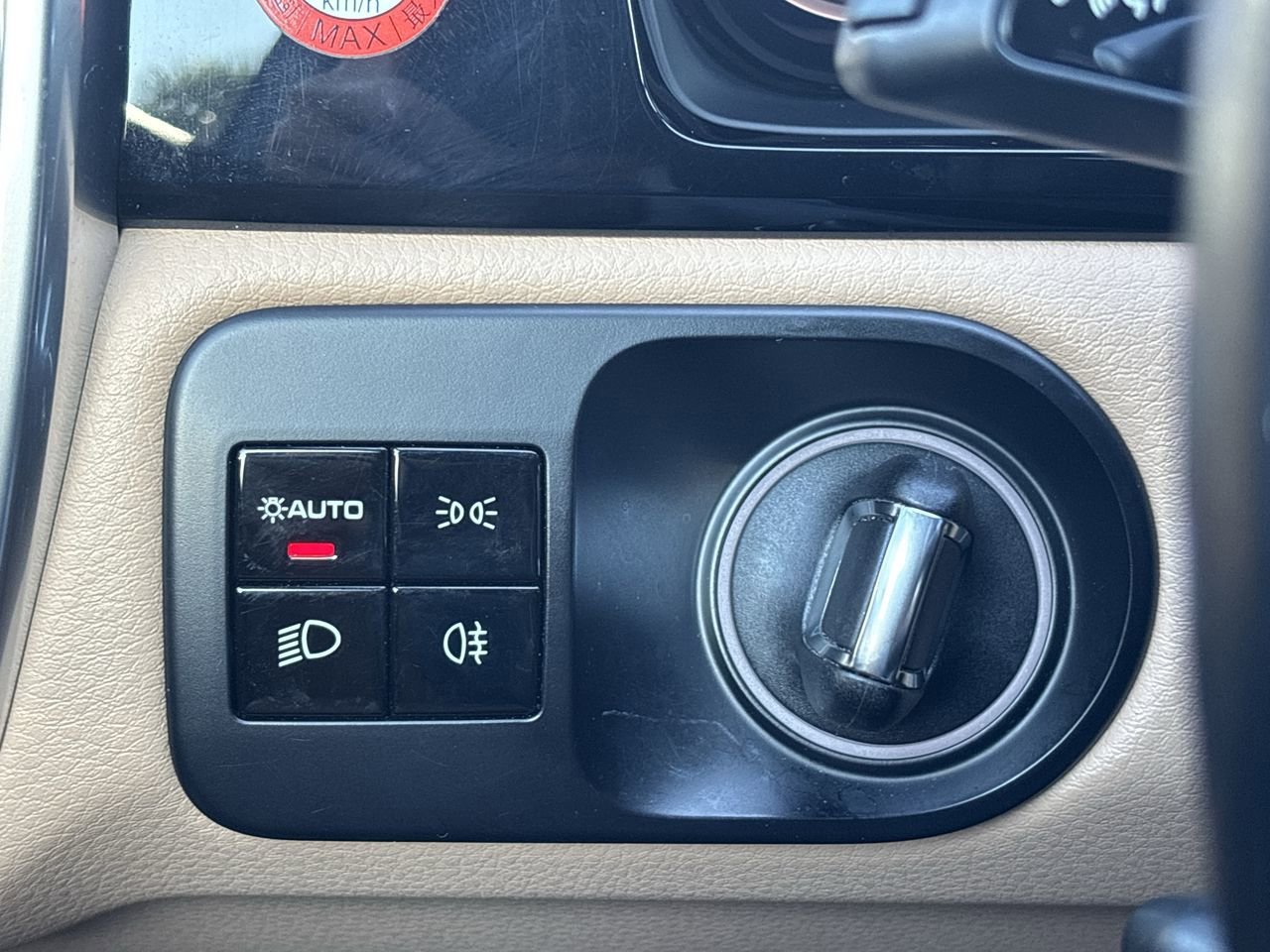 Used 2020 Porsche Cayenne image 28