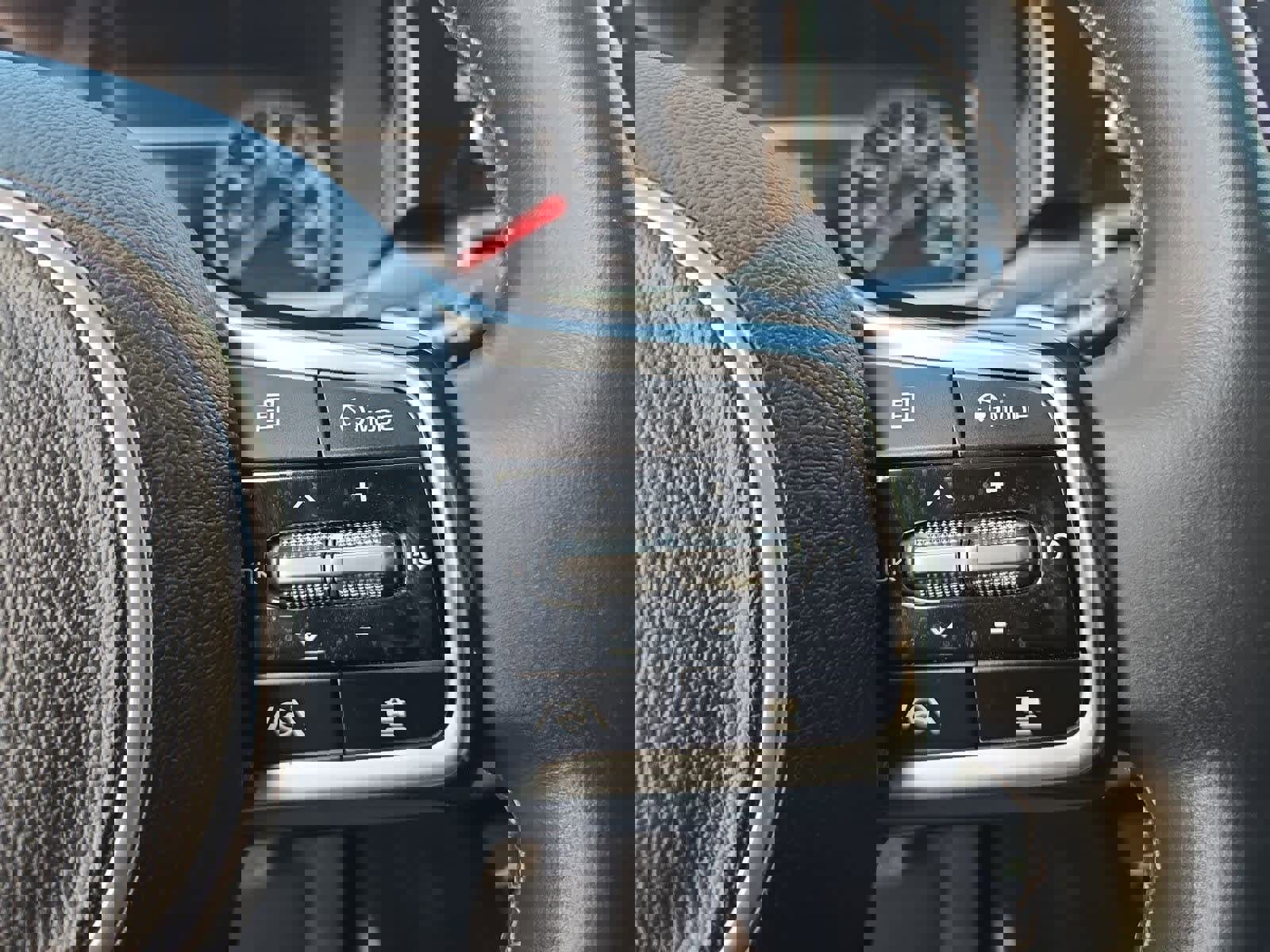 Certified 2022 Kia Sorento EX w/ Panoramic Sunroof Package image 25