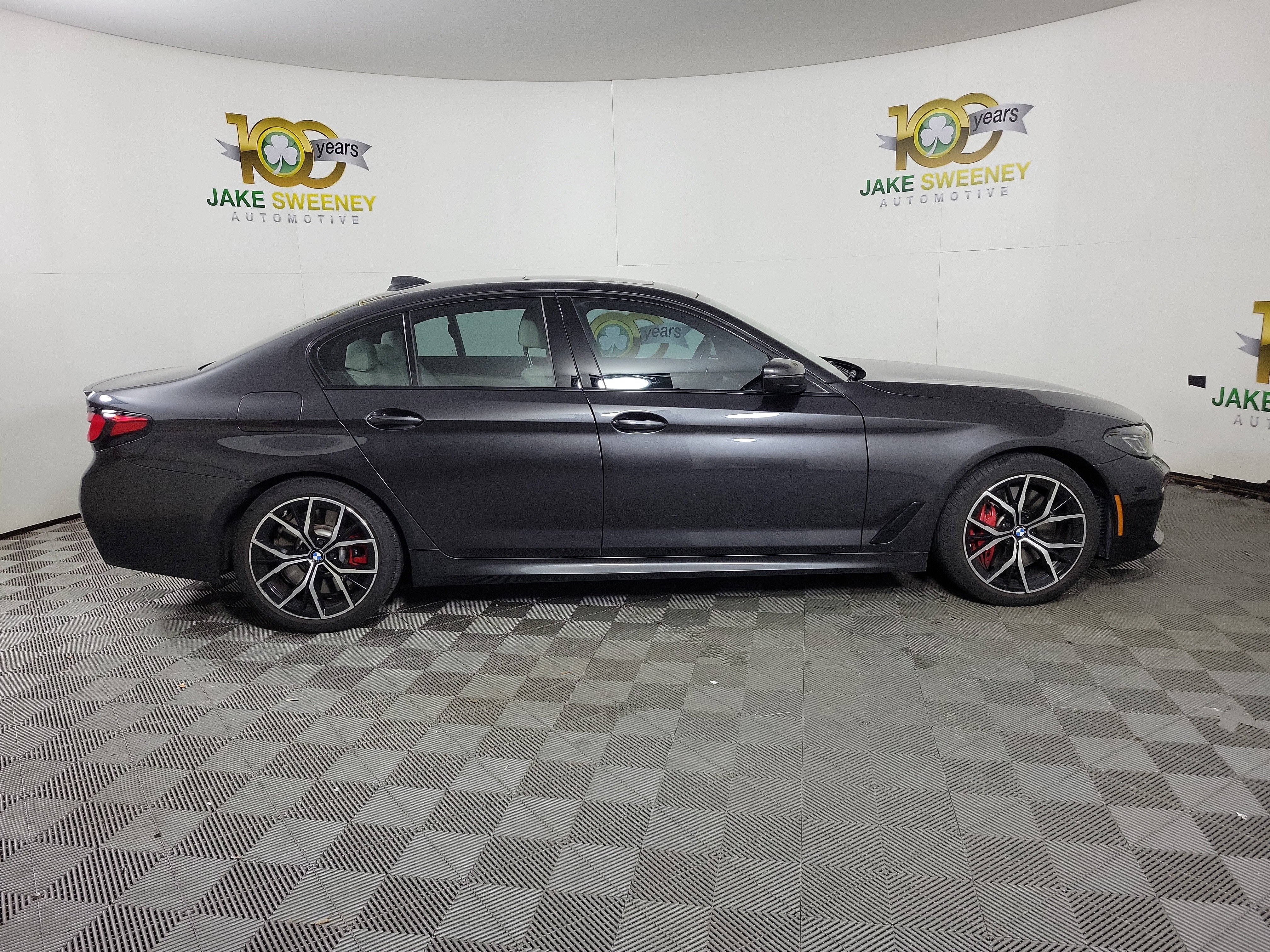 Certified 2023 BMW 540i xDrive w/ M Sport Package image 4