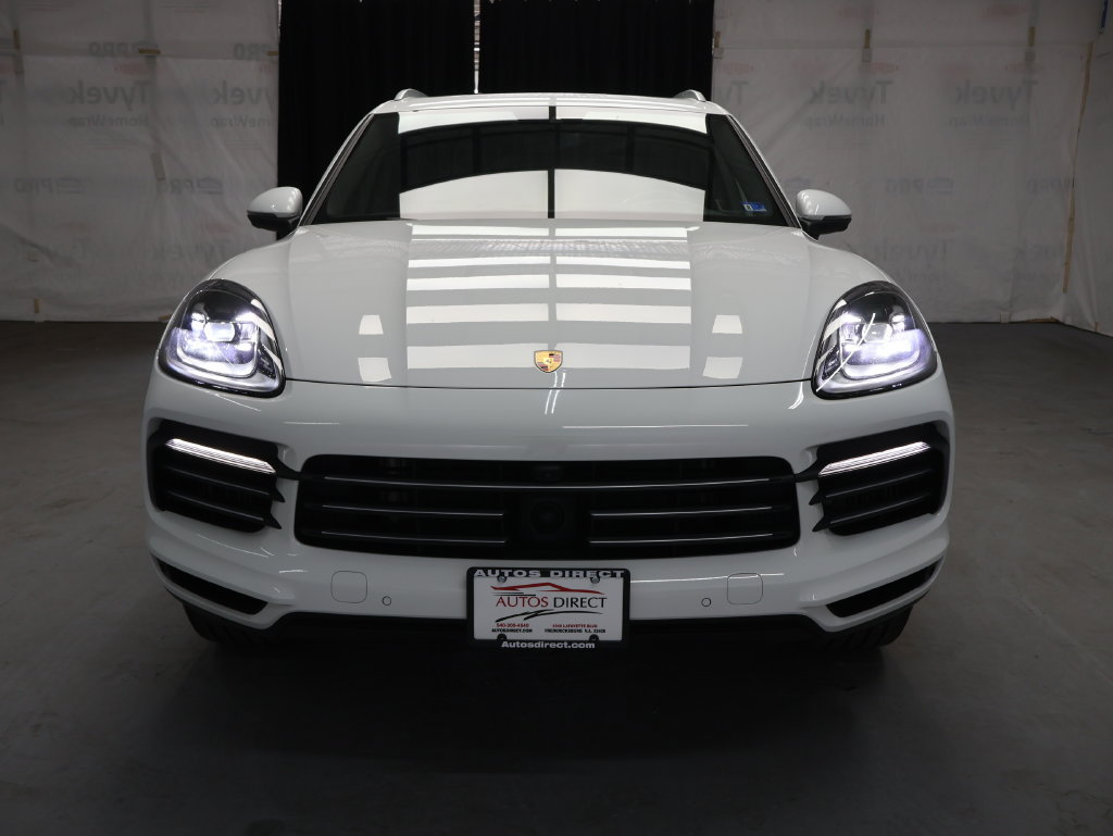 Used 2023 Porsche Cayenne w/ Assistance Package AWD/4WD image 2