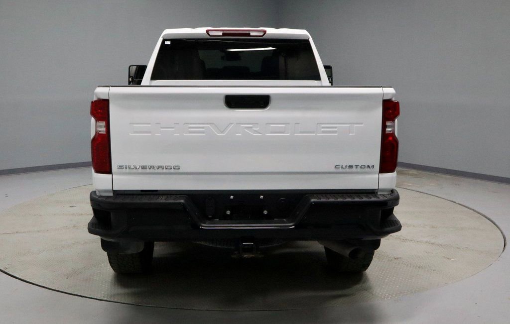 Used 2025 Chevrolet Silverado 2500 Custom w/ Custom Value Package image 9