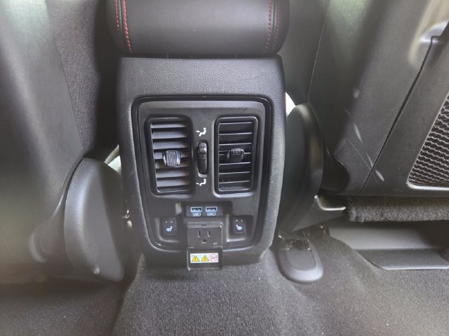Used 2023 Dodge Durango R/T AWD/4WD image 25