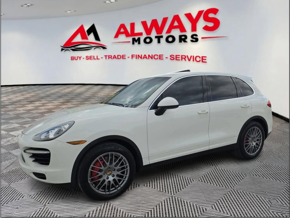 Used 2011 Porsche Cayenne Turbo AWD/4WD image 2