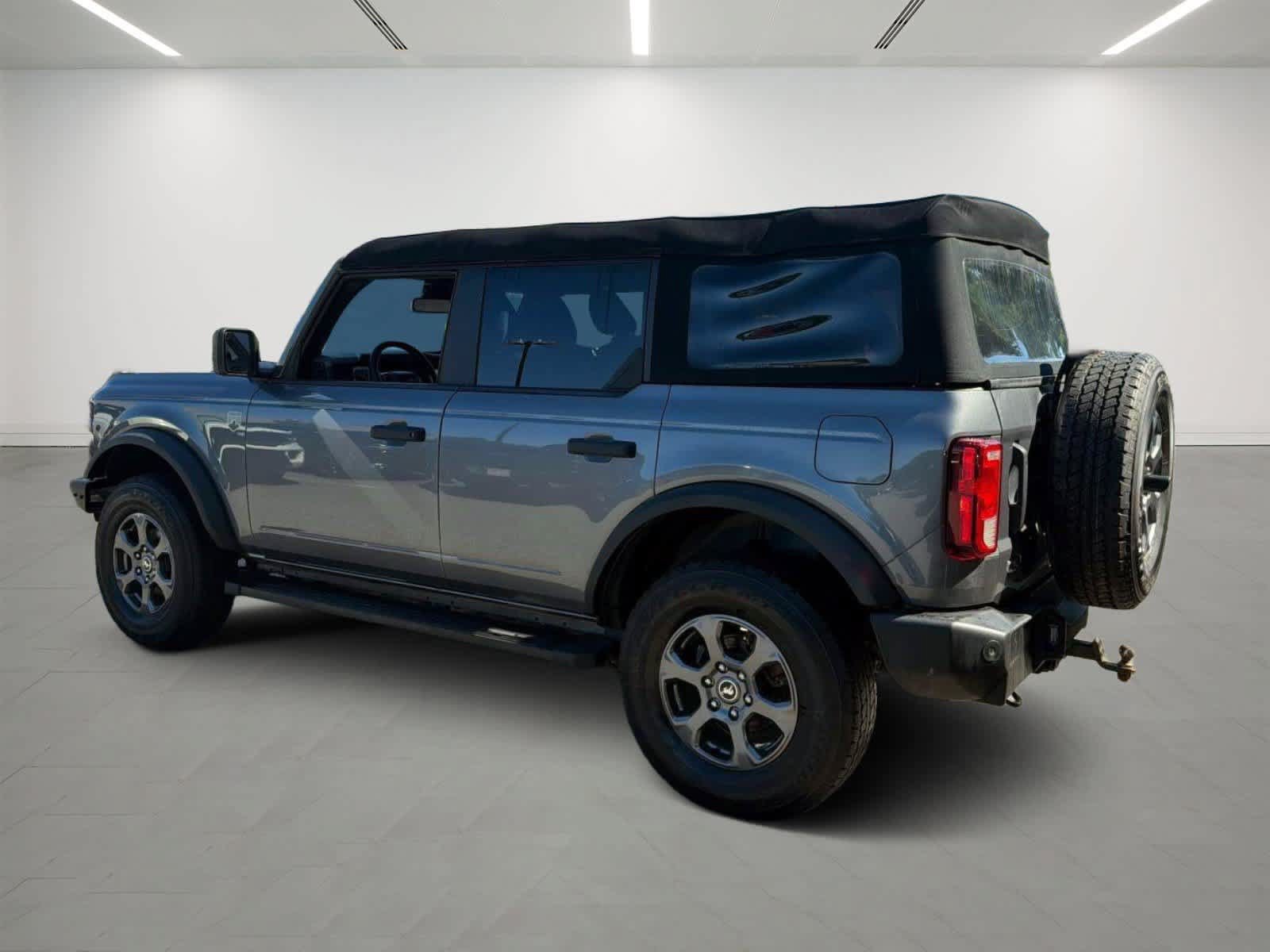 Used 2023 Ford Bronco Big Bend AWD/4WD image 3