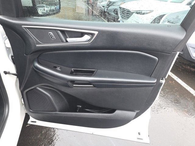 Used 2015 Ford Edge SEL w/ Equipment Group 201A image 21