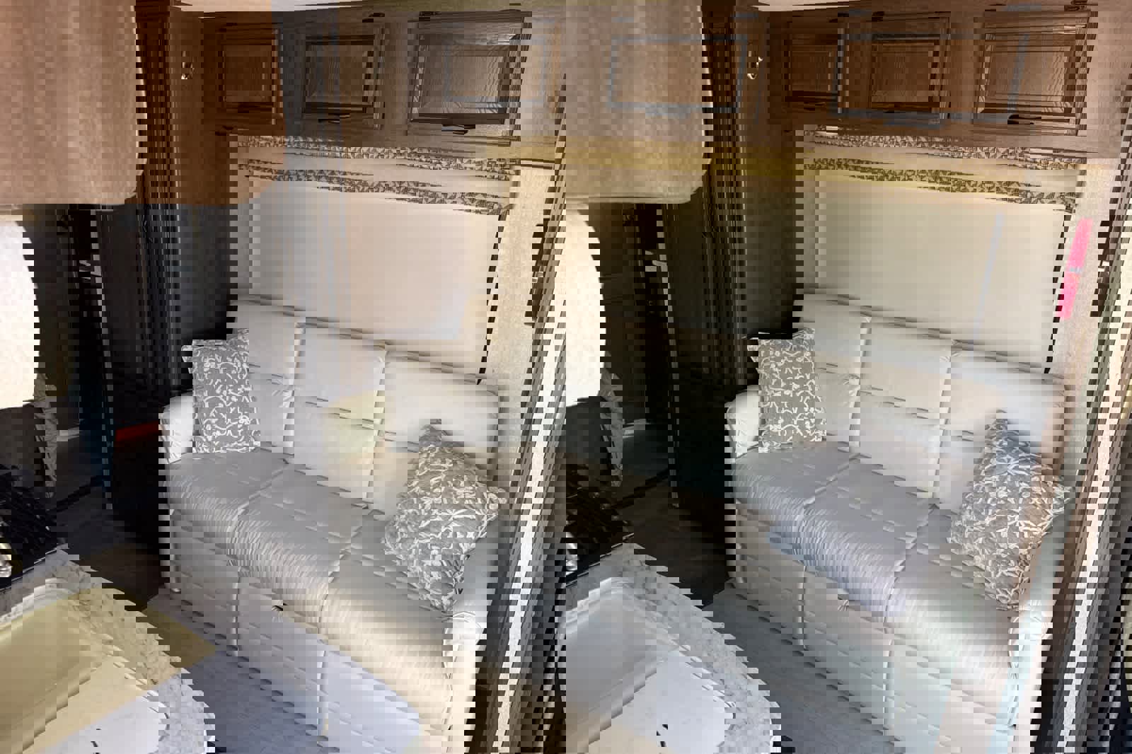 Used 2017 Mercedes-Benz Sprinter 3500 image 11