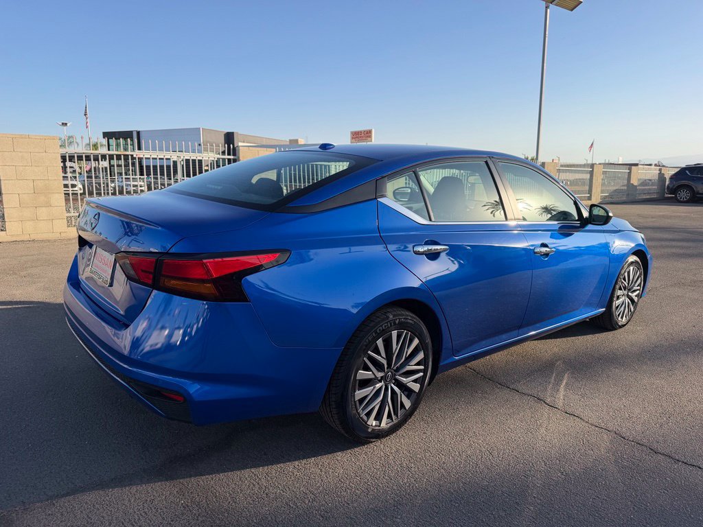 Certified 2025 Nissan Altima 2.5 SV FWD image 6