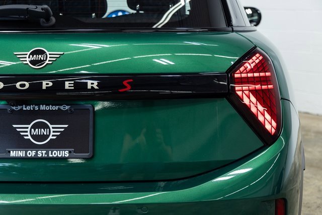 Certified 2025 MINI Cooper S image 10