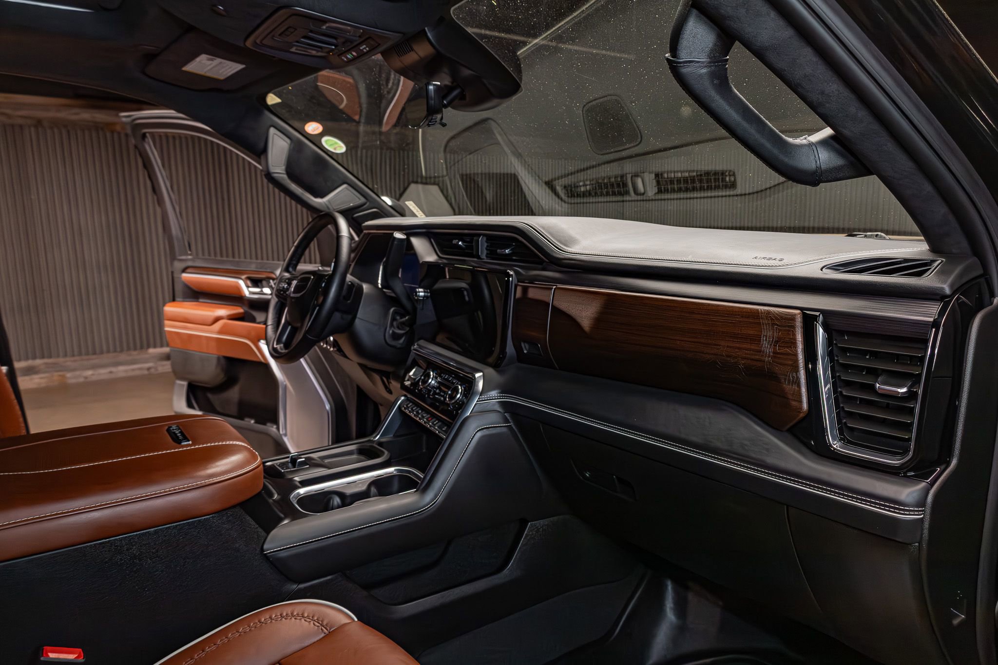 Used 2025 GMC Sierra 3500 Denali Ultimate image 18