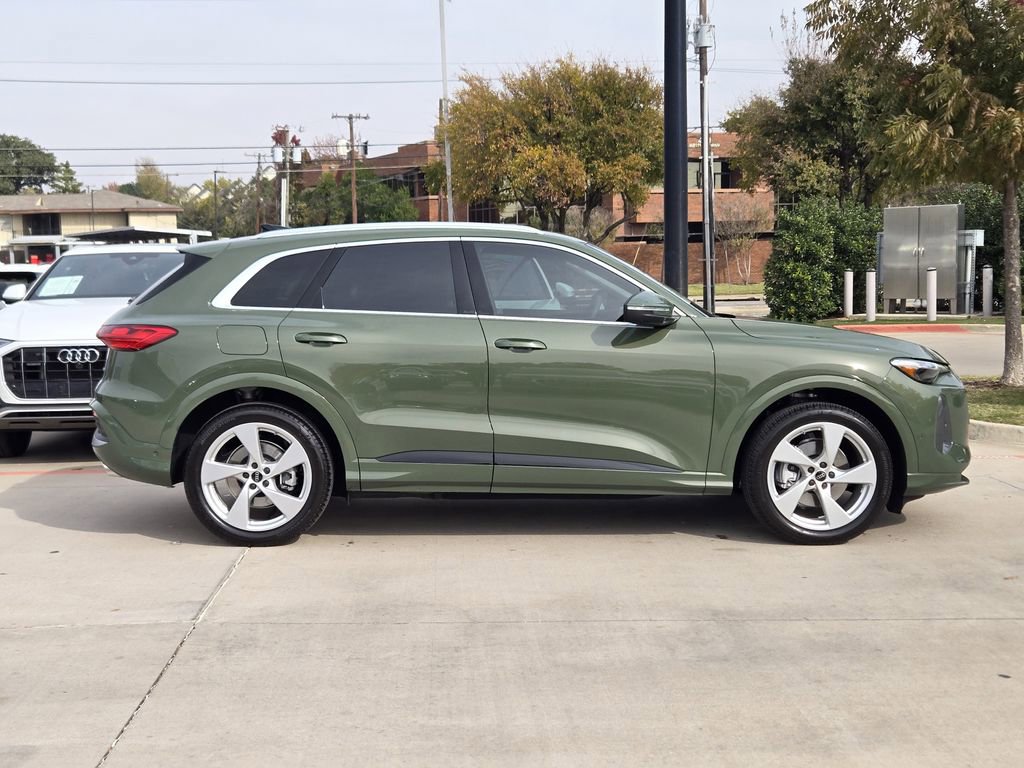Certified 2025 Audi Q5 Prestige image 5