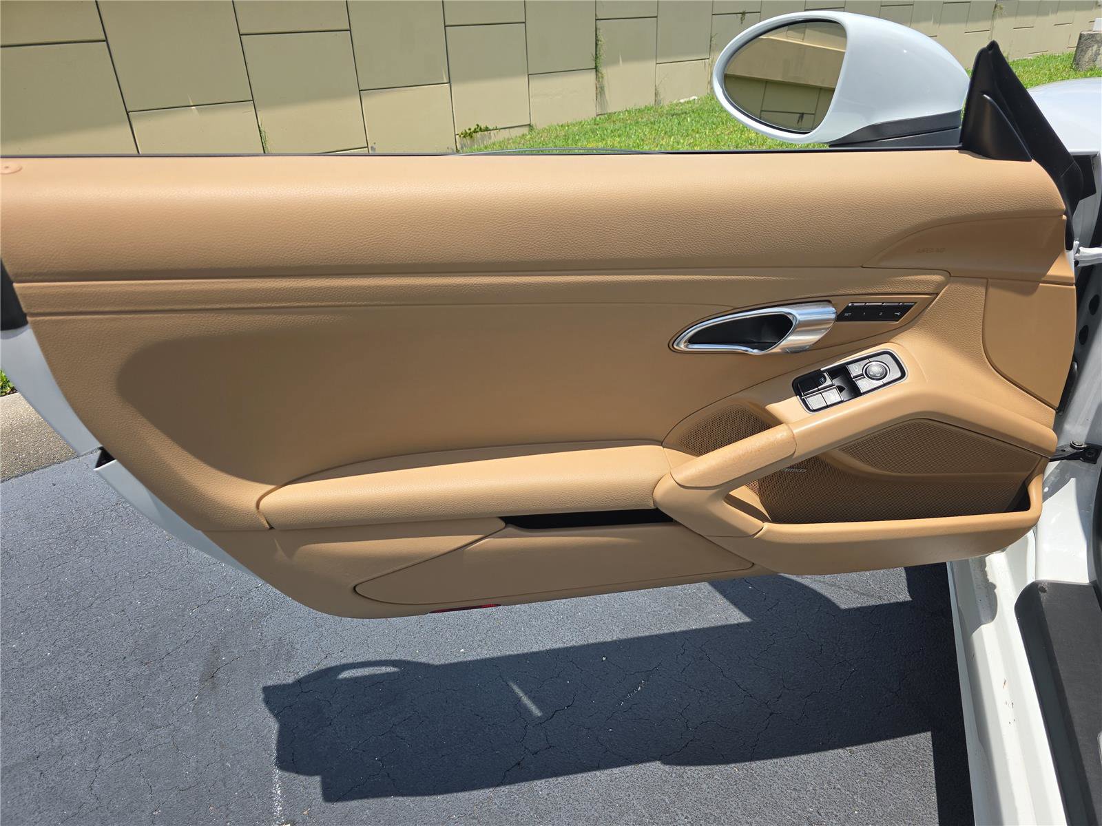 Used 2017 Porsche 718 Boxster RWD image 7