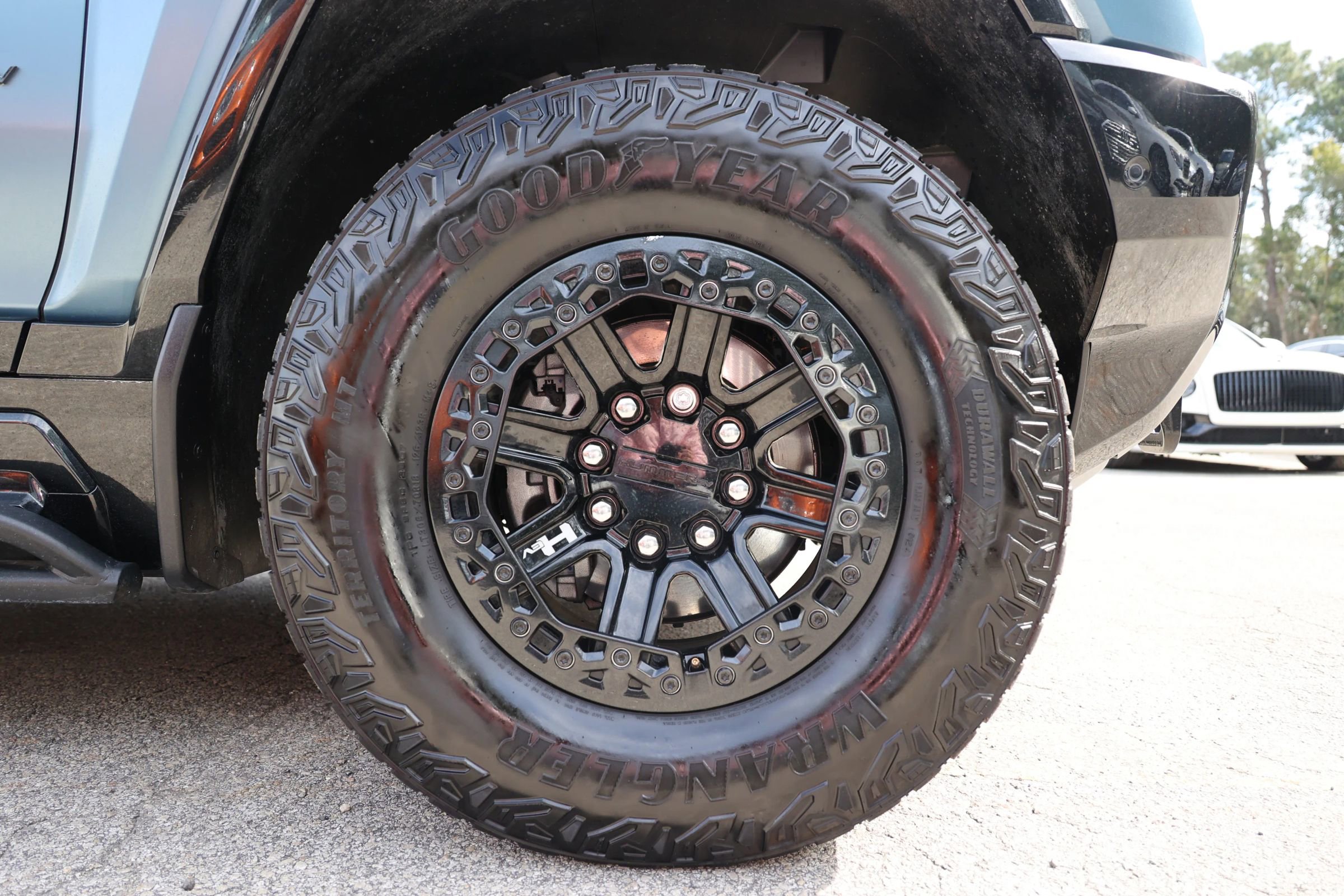 Used 2024 GMC Hummer EV 3X w/ Omega Edition AWD/4WD image 61