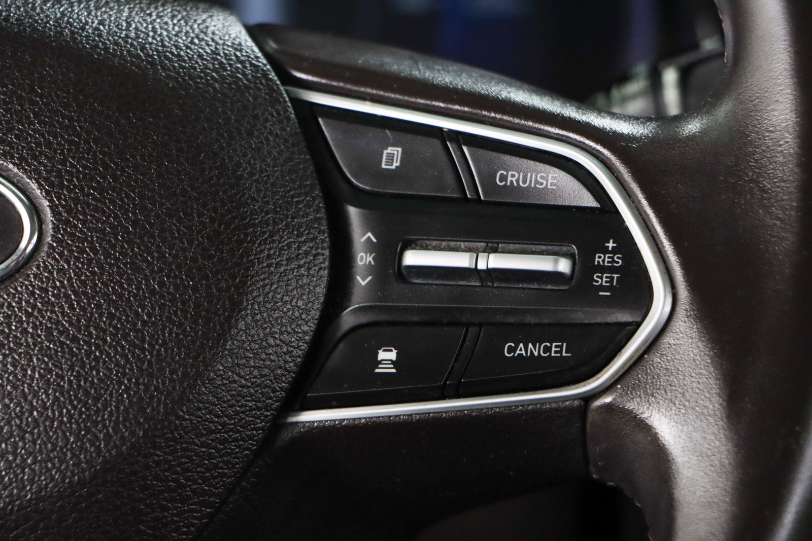 Used 2020 Hyundai Santa Fe SEL w/ Convenience Package image 14