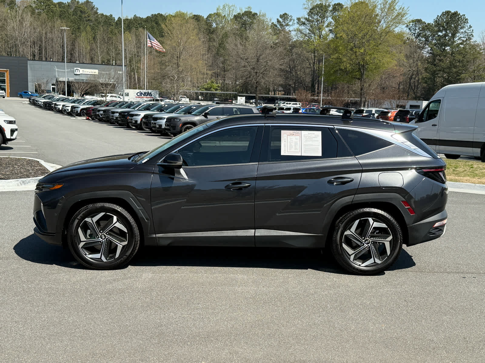 Used 2022 Hyundai Tucson Limited w/ Cargo Package image 2