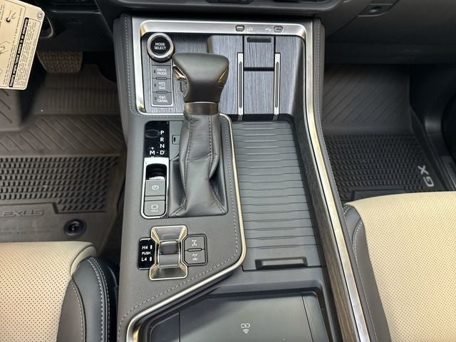 New 2026 Lexus GX 550 AWD/4WD image 17