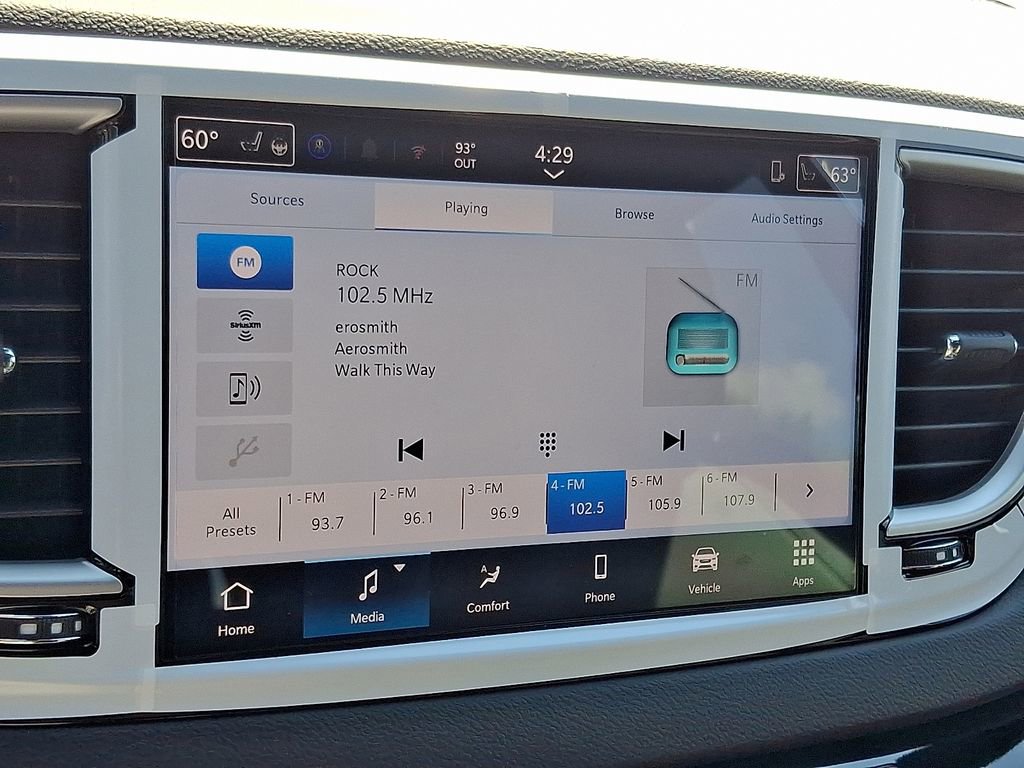 New 2025 Chrysler Voyager LX image 14