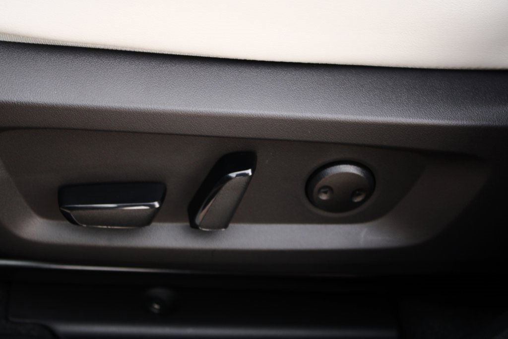 New 2025 Mitsubishi Outlander SE image 15