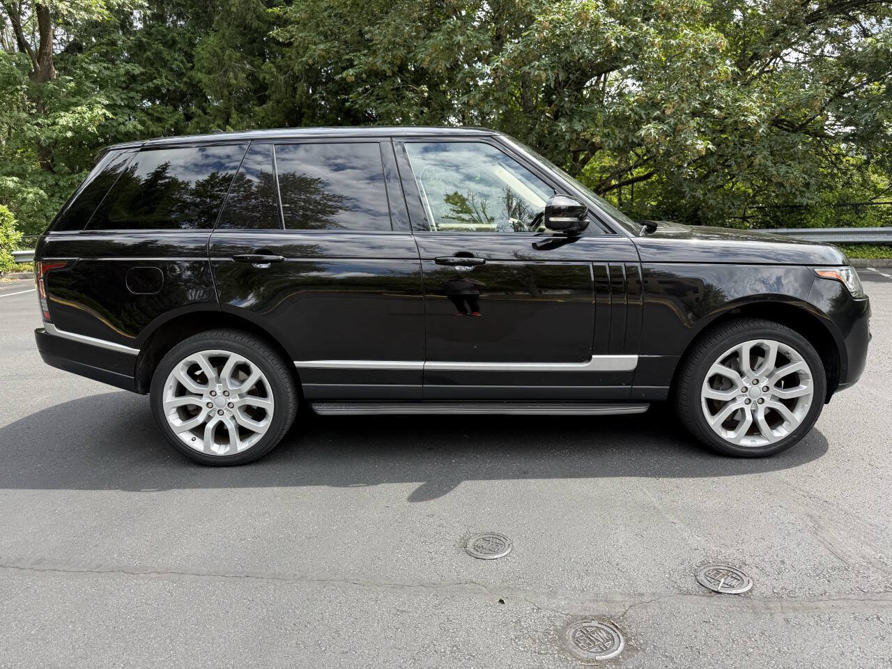 Used 2016 Land Rover Range Rover HSE AWD/4WD image 3