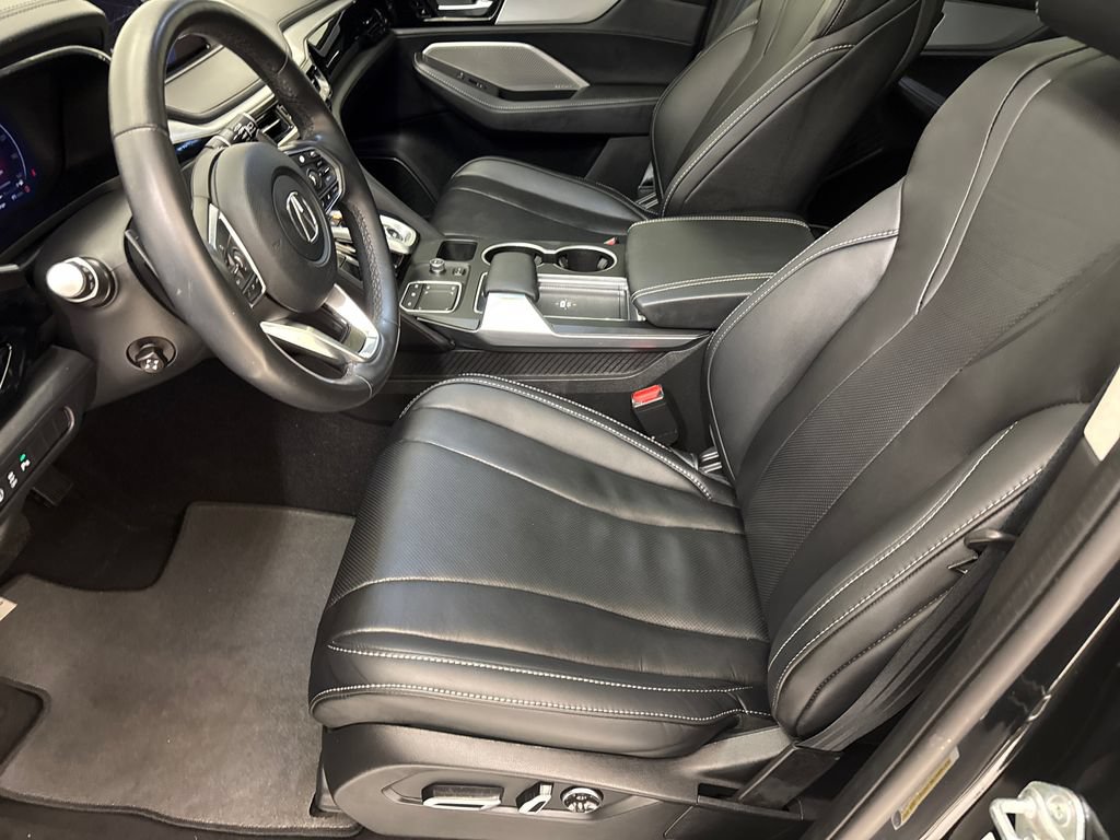 Used 2023 Acura MDX w/ Technology Package FWD image 19