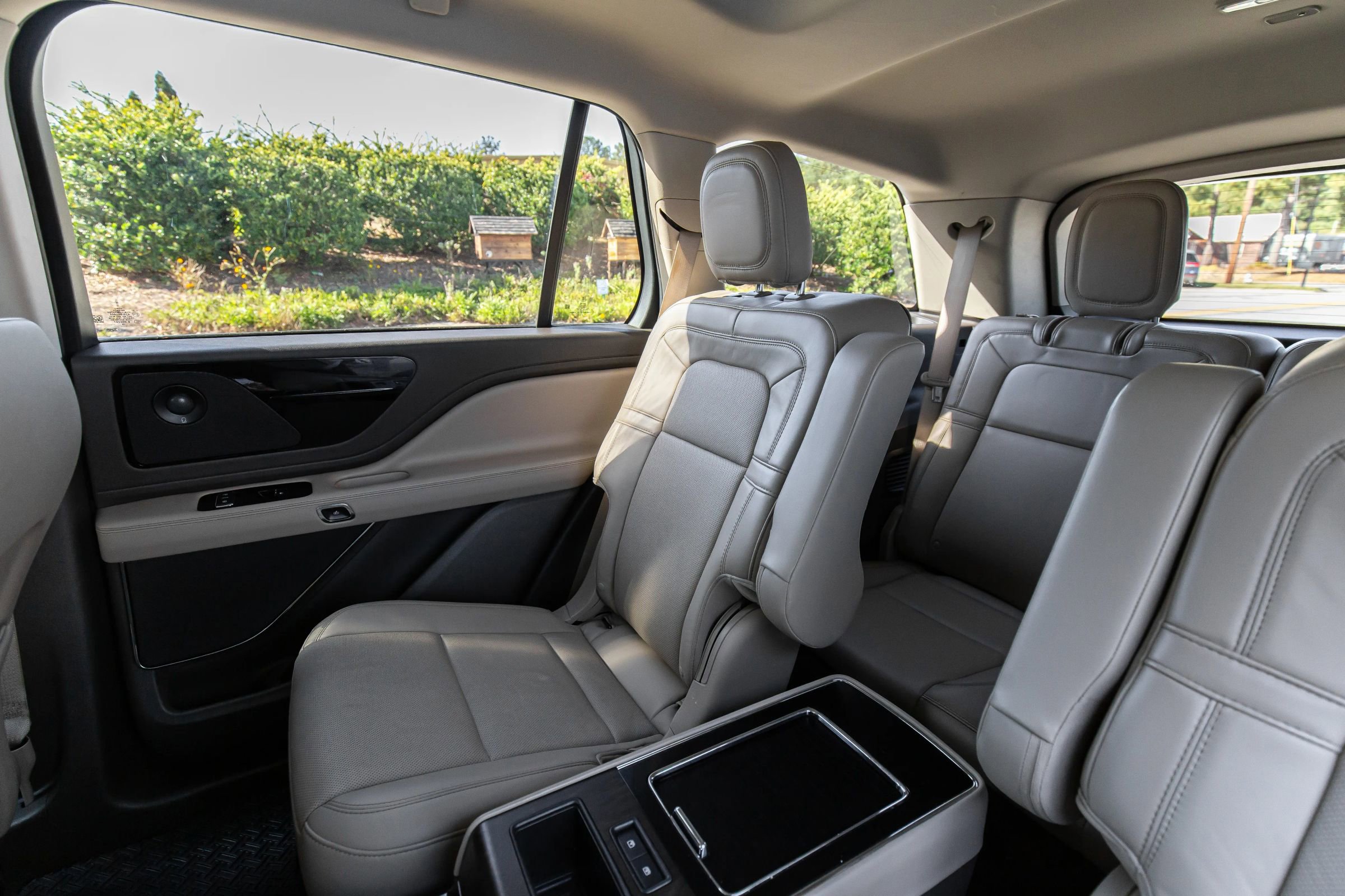 Used 2020 Lincoln Aviator Reserve w/ Equipment Group 201A image 29