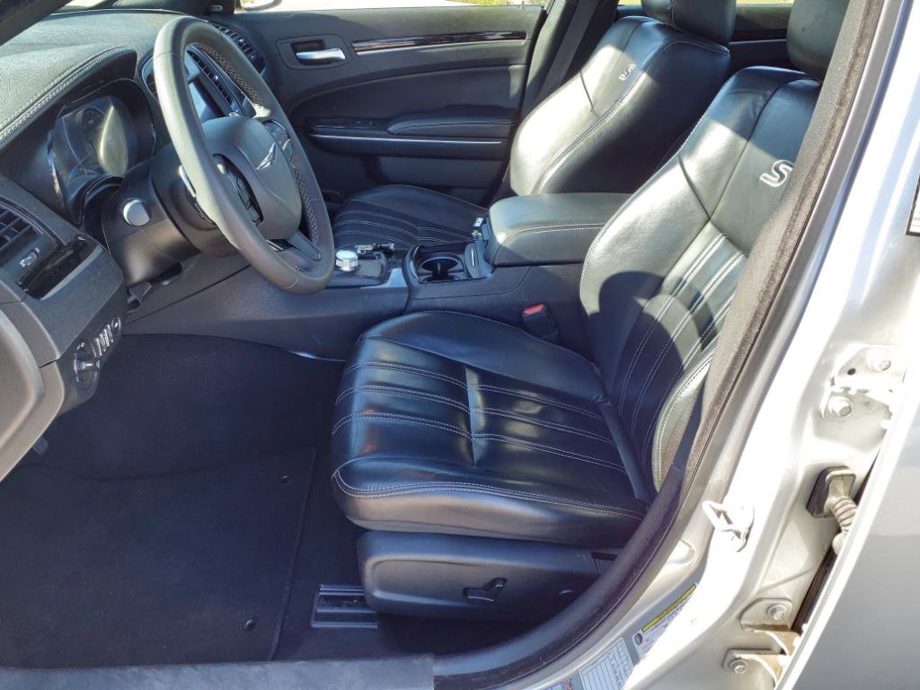 Used 2023 Chrysler 300 S image 27