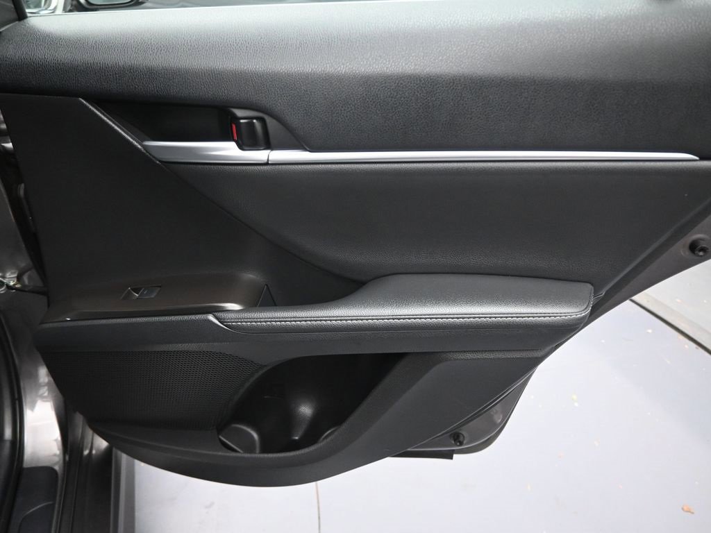 Used 2024 Toyota Camry XSE image 27