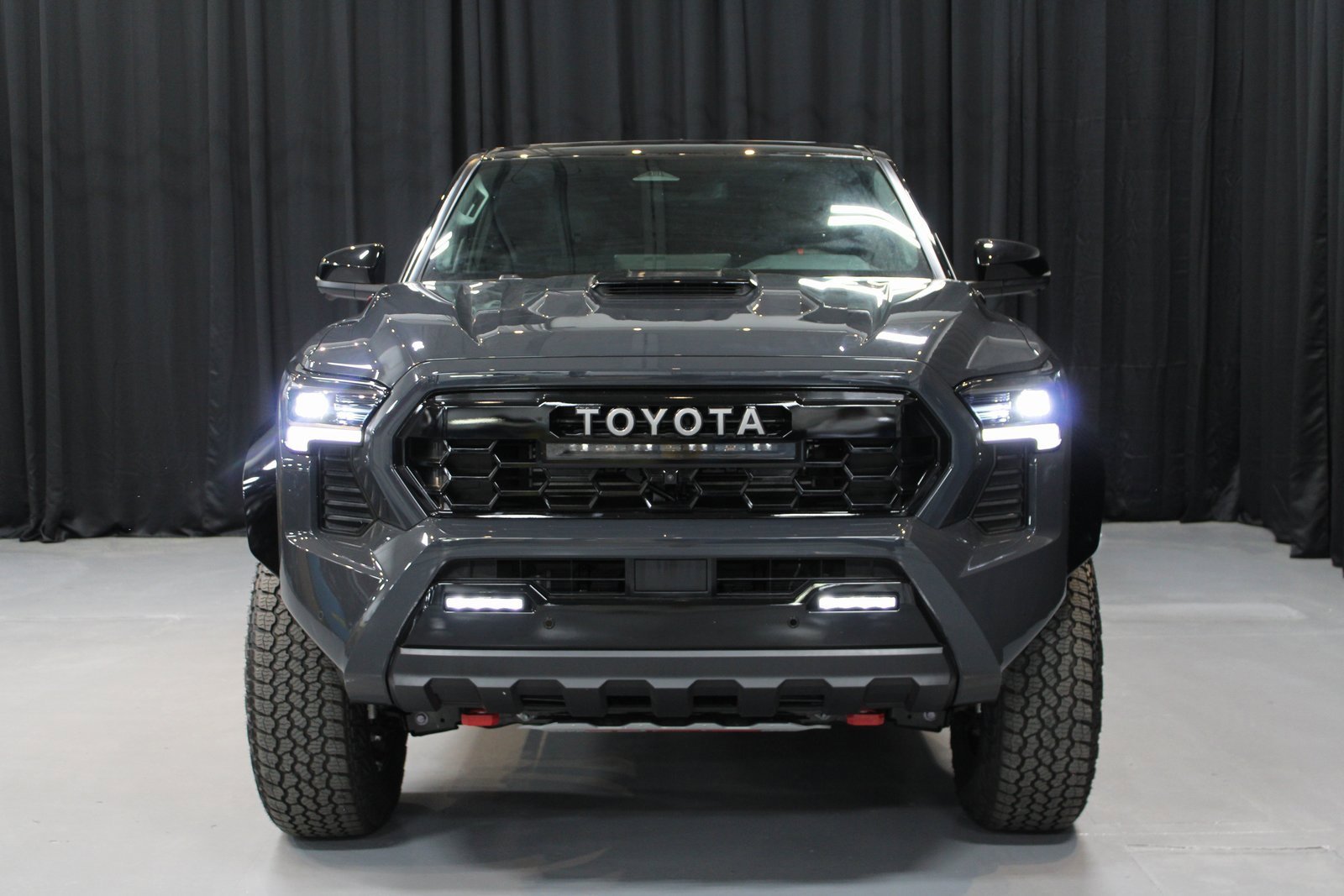Used 2025 Toyota Tacoma TRD Pro image 9