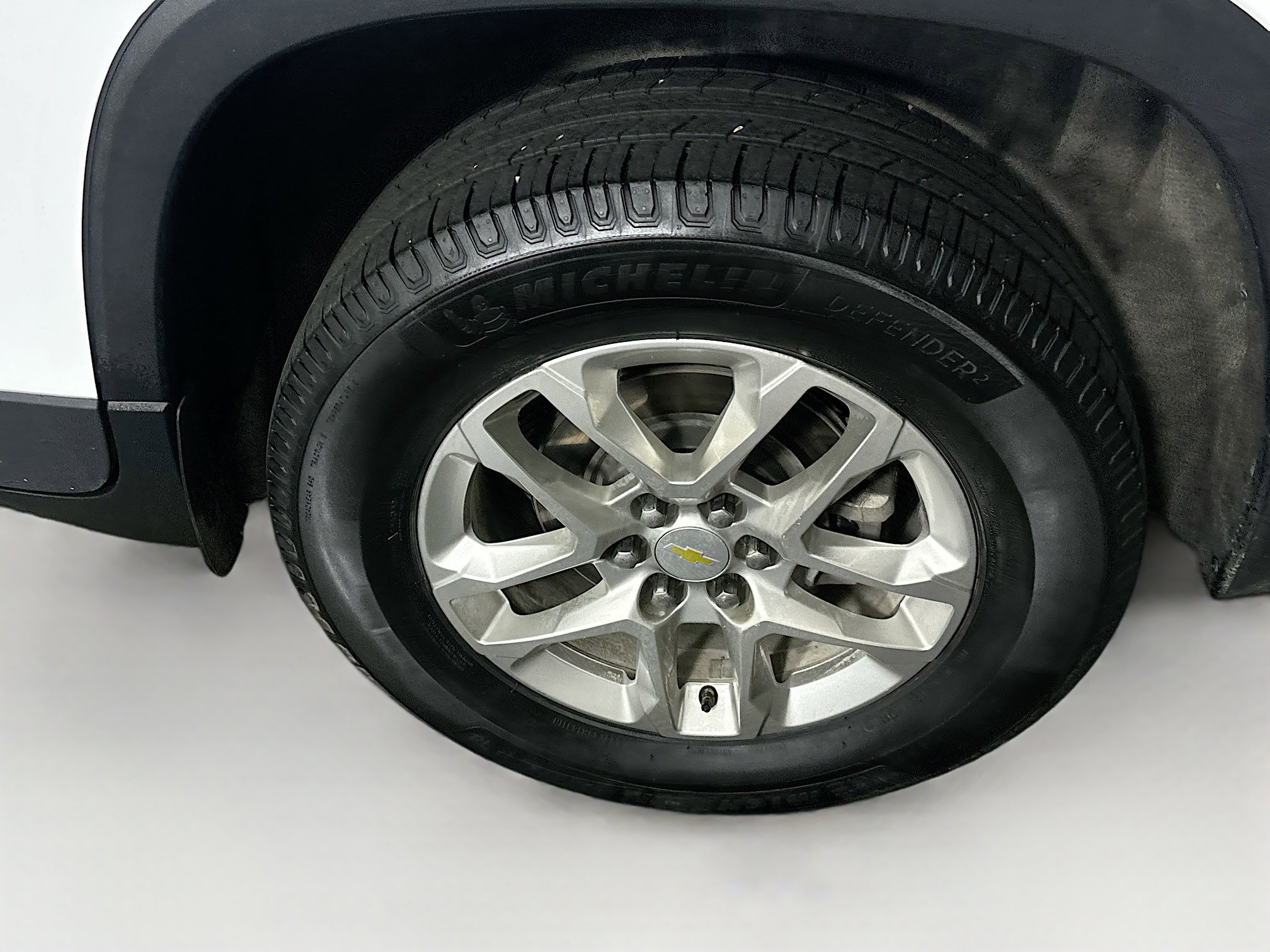 Used 2020 Chevrolet Traverse LS image 11