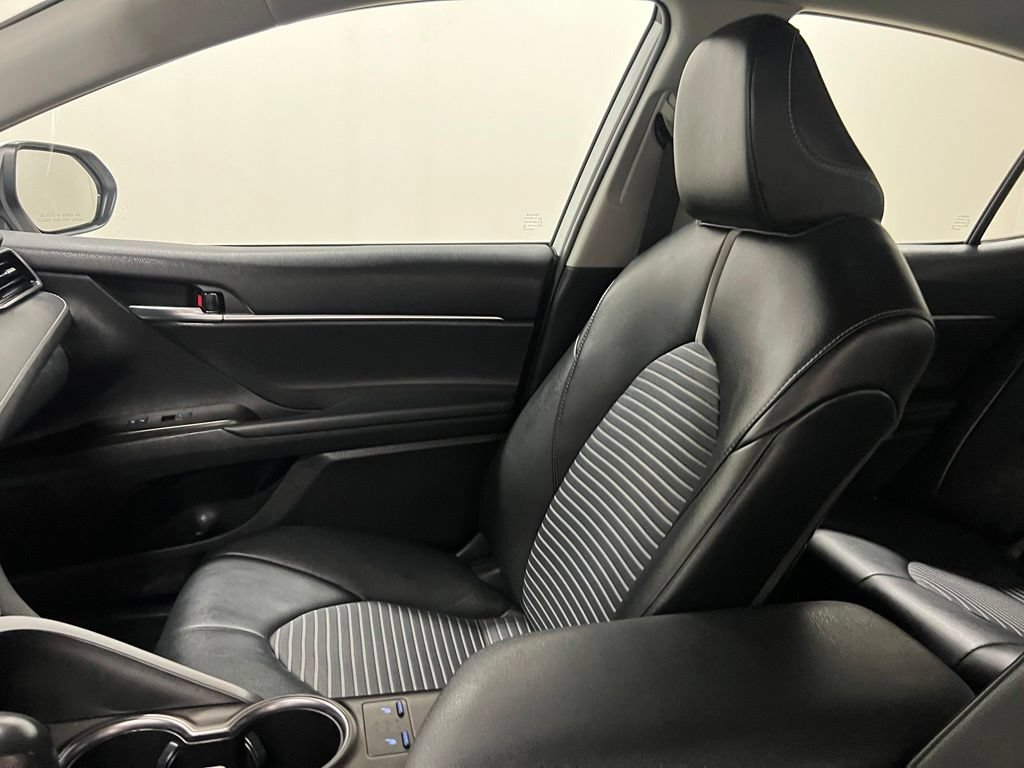 Used 2024 Toyota Camry SE FWD image 23