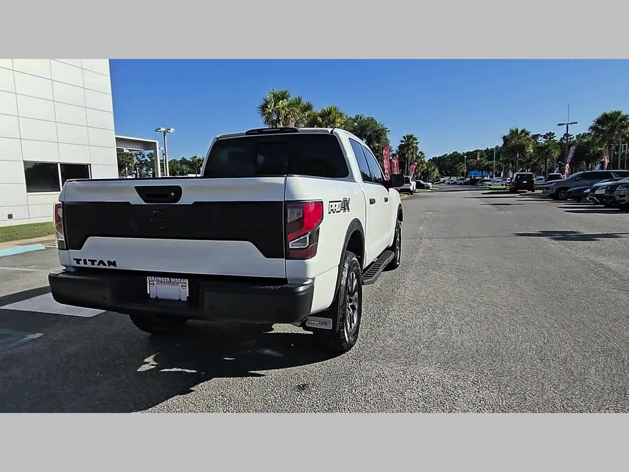 Used 2024 Nissan Titan PRO-4X w/ Off Road Protection Package AWD/4WD image 34