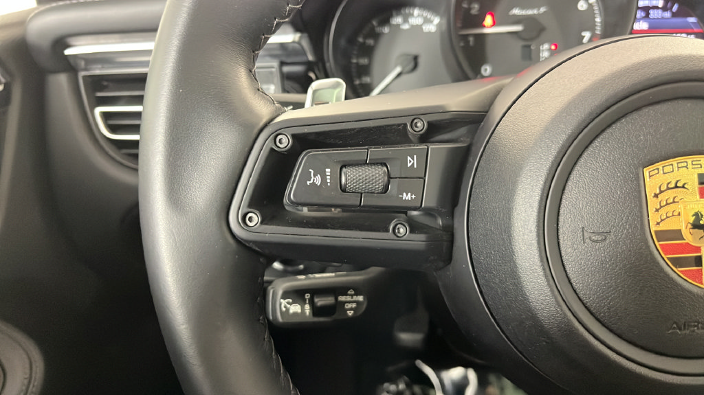 Used 2023 Porsche Macan Turbo AWD/4WD image 25