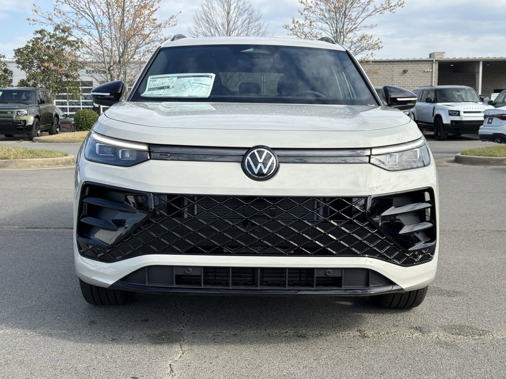 New 2026 Volkswagen Tiguan SE R-Line image 8