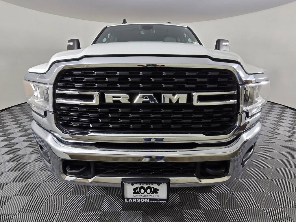 Used 2024 RAM 3500 Big Horn image 6