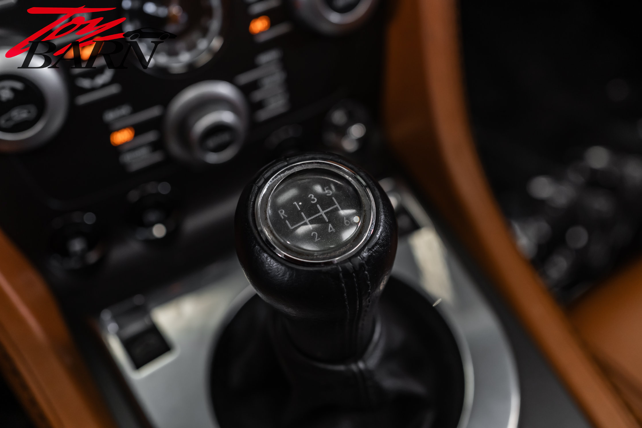 Used 2009 Aston Martin V8 Vantage Roadster RWD image 43