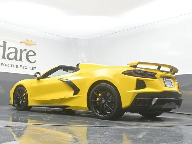 Used 2025 Chevrolet Corvette Stingray Premium Conv w/ Z51 Performance Package image 5