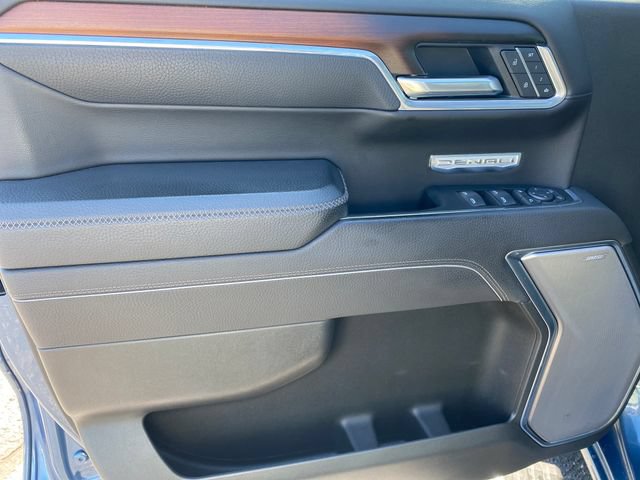 Used 2025 GMC Sierra 1500 Denali AWD/4WD image 18