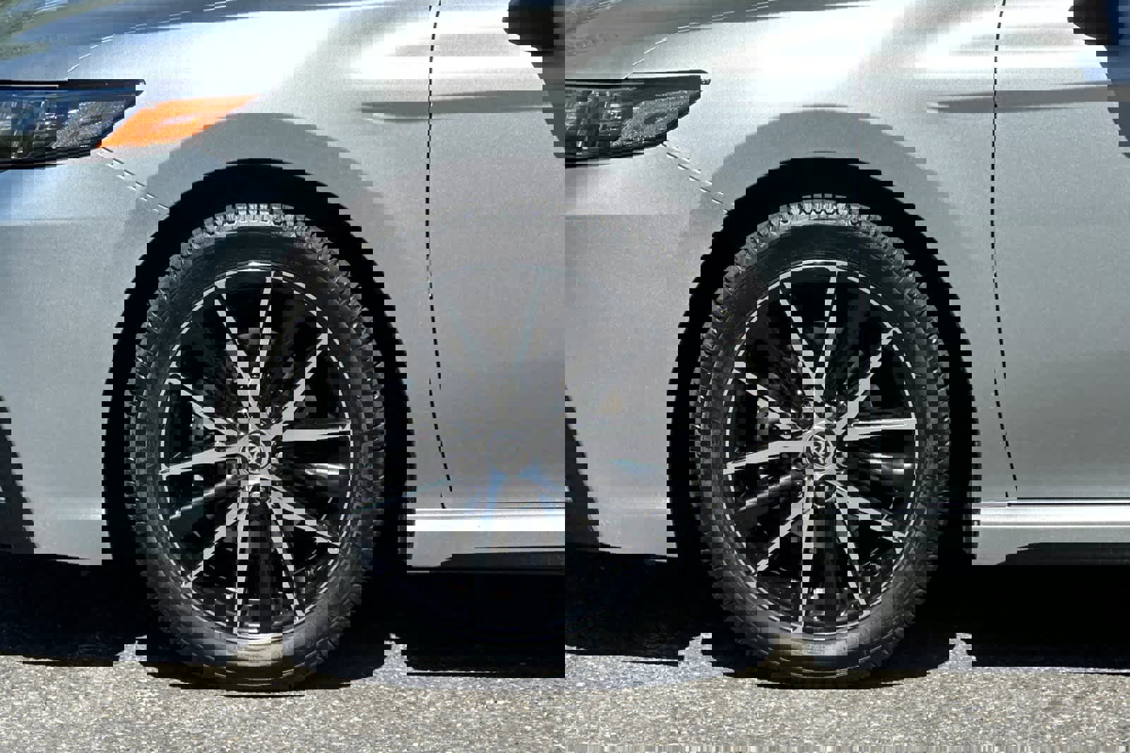 Used 2022 Toyota Camry SE w/ Convenience Package FWD image 24