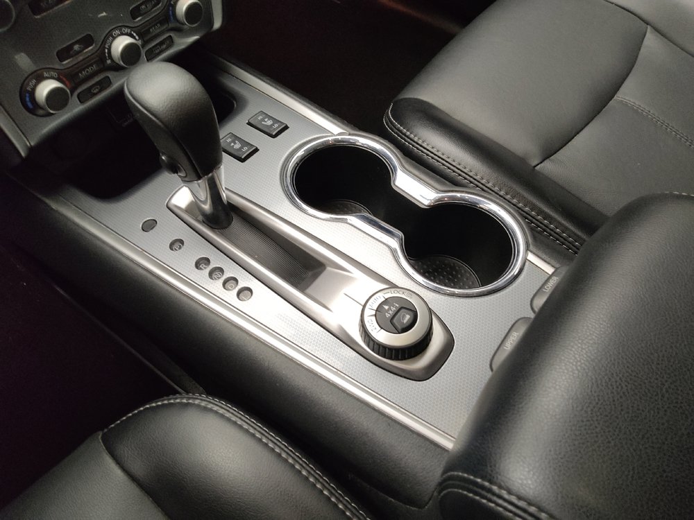 Used 2020 Nissan Pathfinder SL AWD/4WD image 26